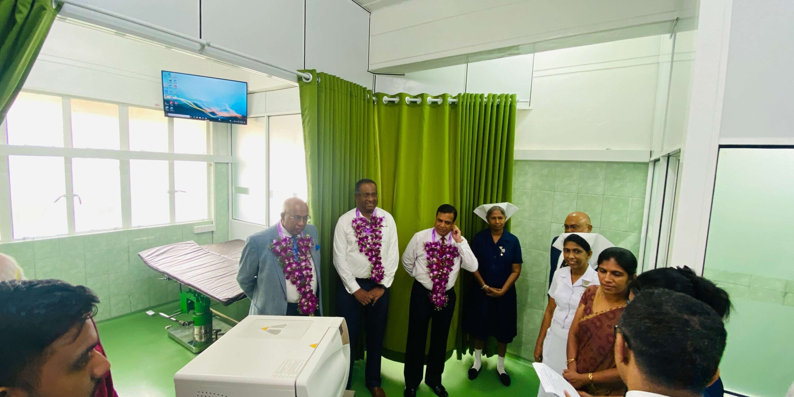 (From left) Hayleys Group Chairman and Chief Executive, Mohan Pandithage, Hayleys Executive Director Sarath Ganegoda and NHSL Deputy Director General (CEO) Dr. Kumara Wickremasinghe commemorating the opening of the new ward at the NHSL.