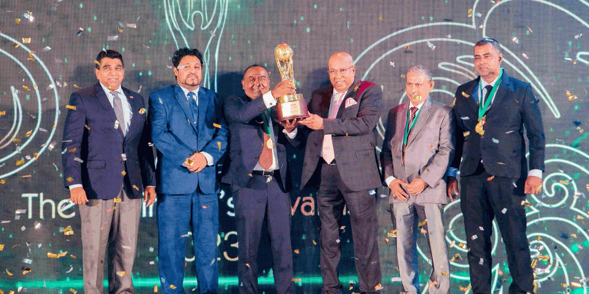 Hayleys Chairmans Awards 2023 – Advantis The Advantis team receiving the Overall Award from Hayleys Group Chairman and Chief Executive Mohan Pandithage (third from right)