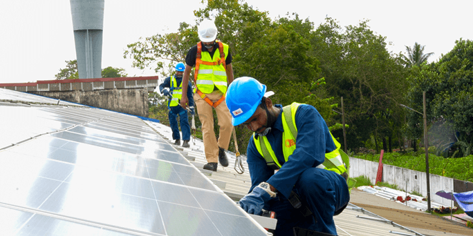 Hayleys Fentons Pioneers Sri Lanka’s First European-Engineered Roof Lifeline System (2)